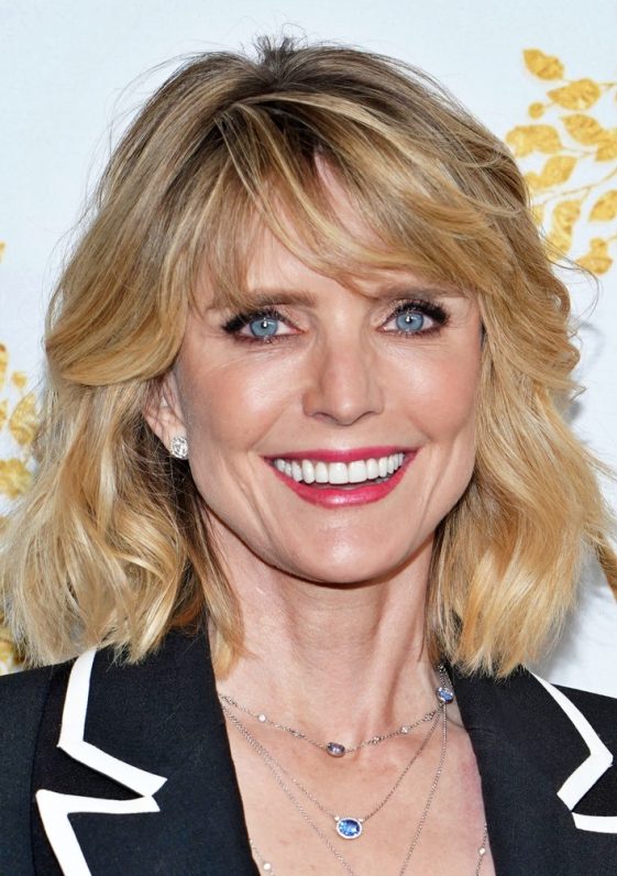 12 Best Hairstyles for Women Over 50 with Round Faces